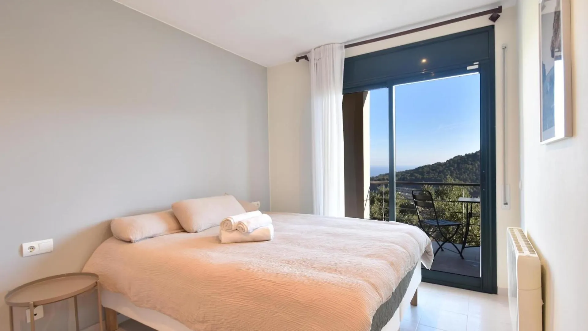 Leo Villa Begur Spain